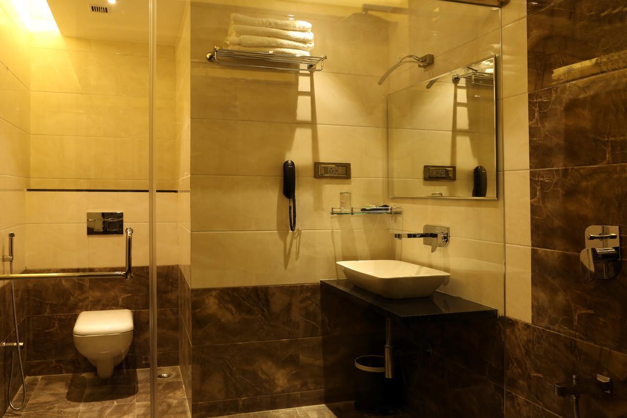 Hotel Atithi Aurangábád Kültér fotó